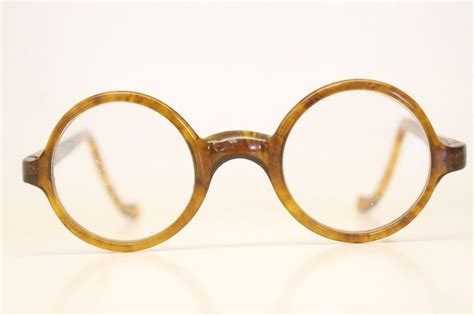 vintage tortoise shell glasses.